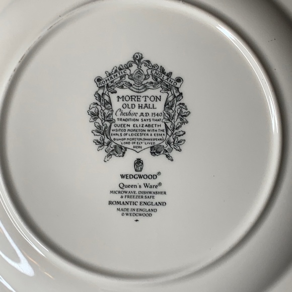 Vintage Wedgwood Queen’s Ware “Romantic England”  Morton Old Hall 10 7/8 dinne - Picture 7 of 7